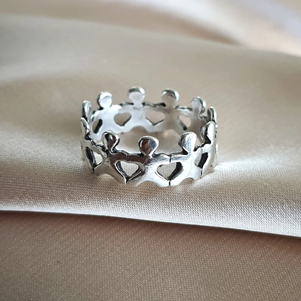 Ring - Picture 1 of 3